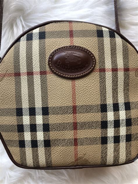 borsa burberry tracolla grande tre cerniere vintage|Borse Burberry Vintage usate su Wallapop.